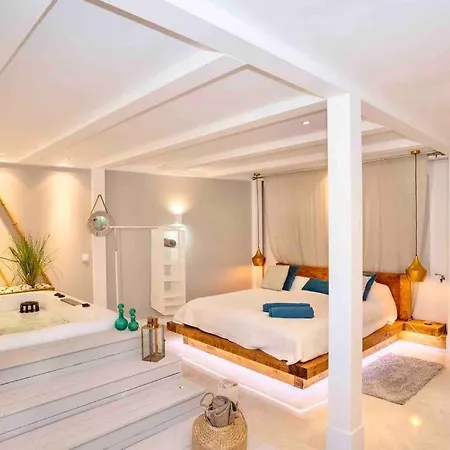 别墅 Luxury With Private Heated Pool And Jacuzzi 奎特里拉