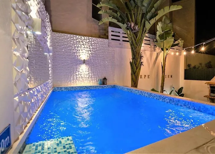 Villa Luxury With Private Heated Pool And Jacuzzi Quarteira