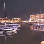 Βίλα Luxury With Private Heated Pool And Jacuzzi