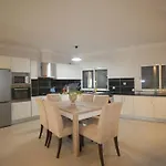 Luxury With Private Heated Pool And Jacuzzi Quarteira