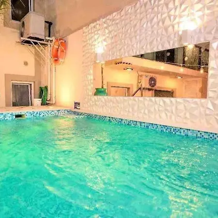 Luxuryvilla With Private Heated Pool And 7p * Quarteira