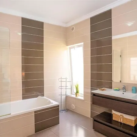 Luxuryvilla With Private Heated Pool And 7p Quarteira