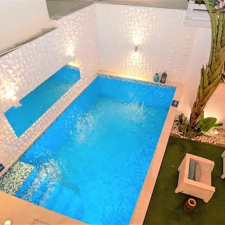 Villa Luxury With Private Heated Pool And Jacuzzi *