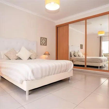 Luxury With Private Heated Pool And Jacuzzi