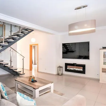 Luxuryvilla With Private Heated Pool And 7p Villa *